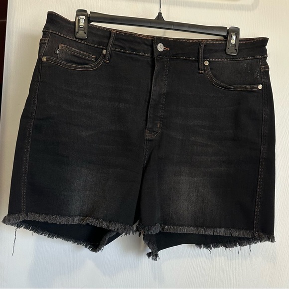 Judy Blue Black Jean Shorts - Picture 2 of 6
